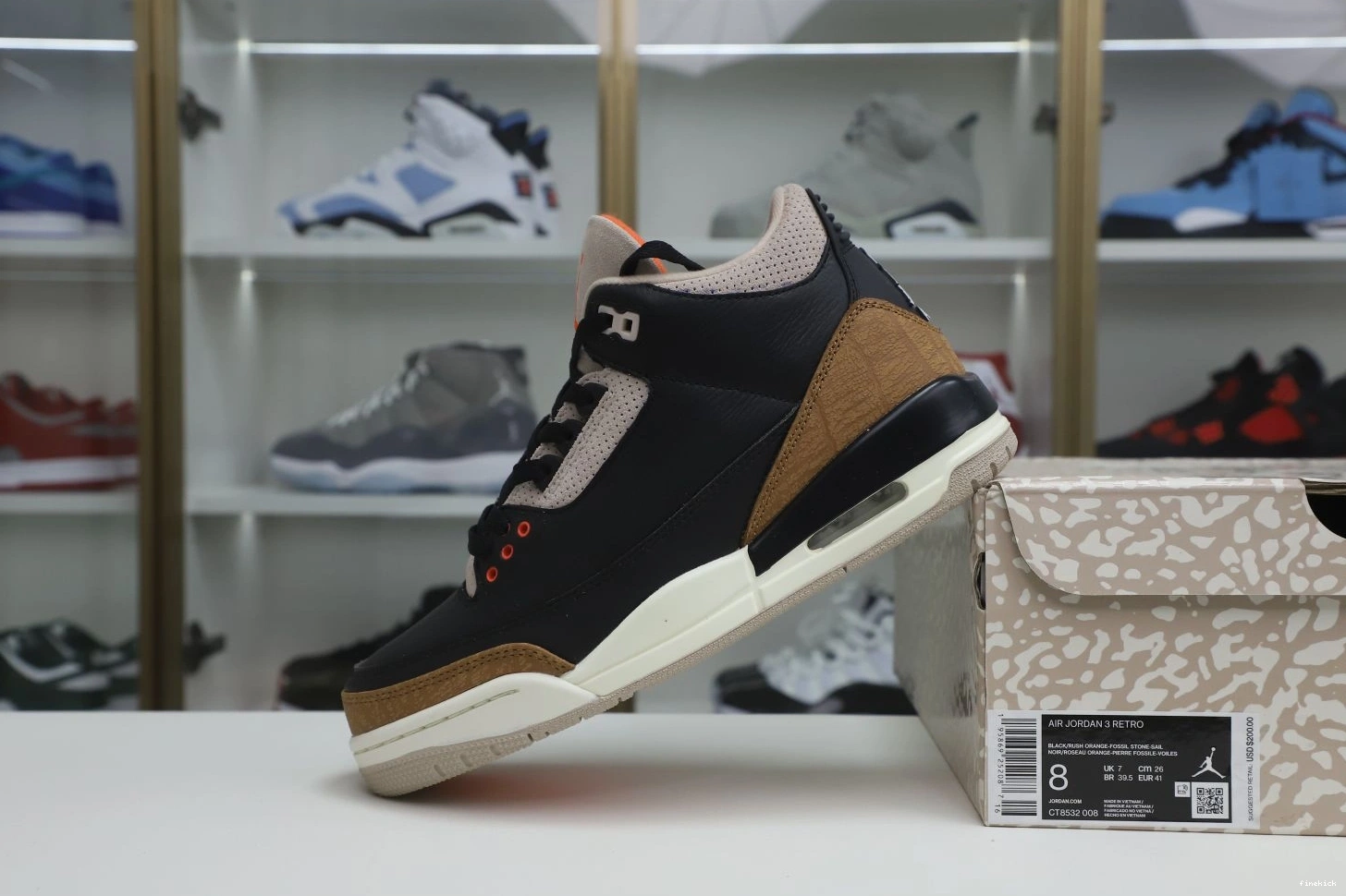 AIR DESERT 3 JORDAN CT8532 CEMENT 1017